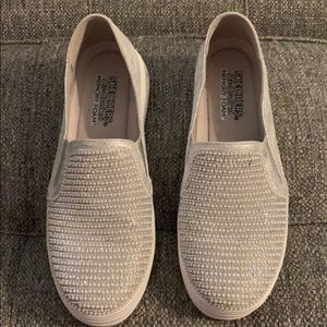 Skechers air-cooled memory foam shoes